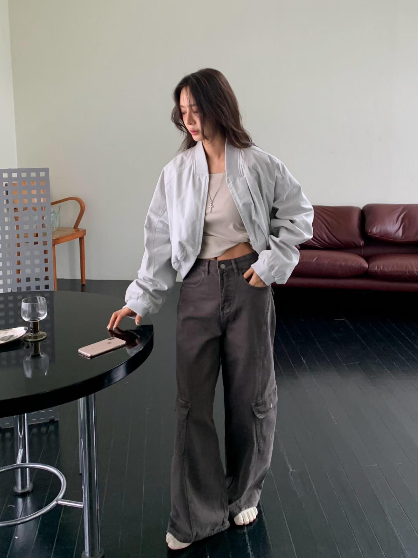 弧形下擺飛行外套